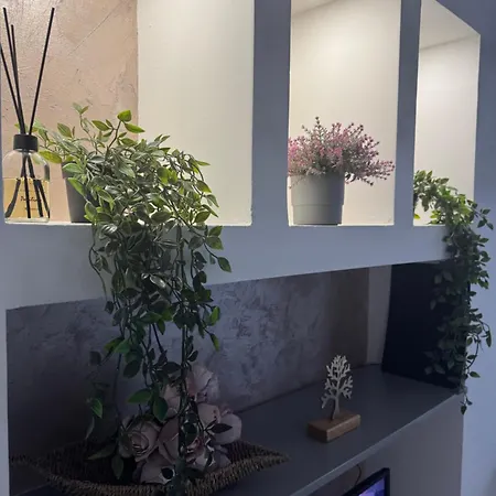 Apartament Spanish 6 *