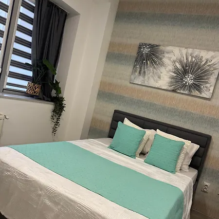 Spanish 6 Apartament Ni